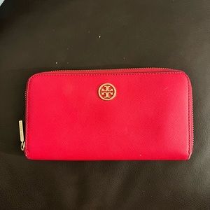 Tory Burch Wallet in neon pink.